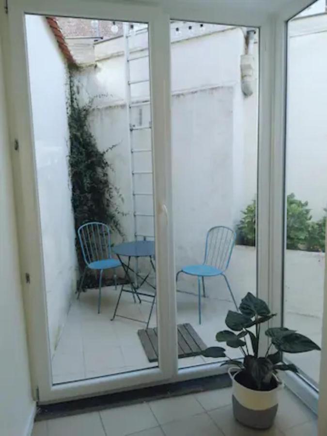 Appartamento Studio With Terrace In 17Th Century House Bruges Esterno foto